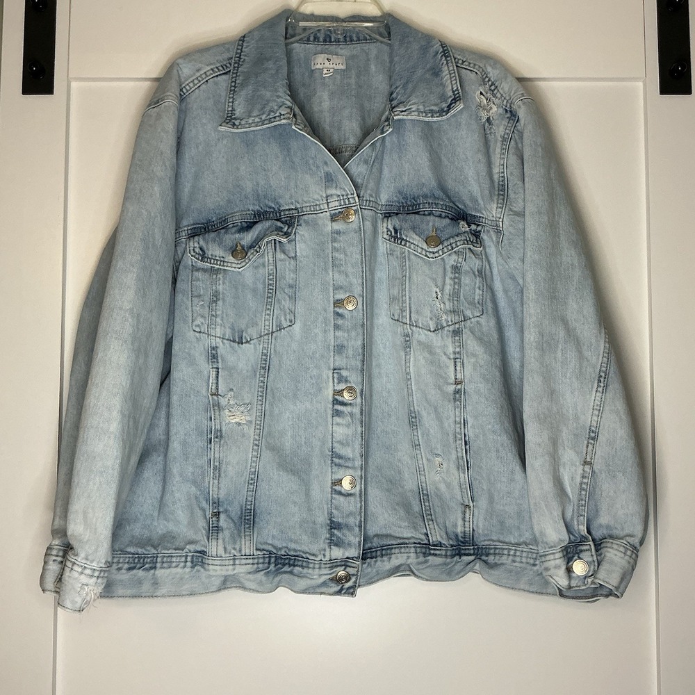True Craft Denim Jacket Women's Size 4X Distressed‎ Light Wash